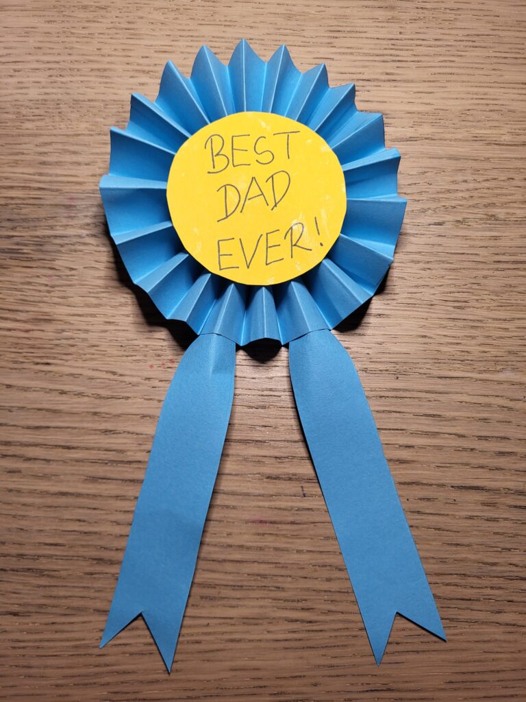 Medal for fathers day, paper craft