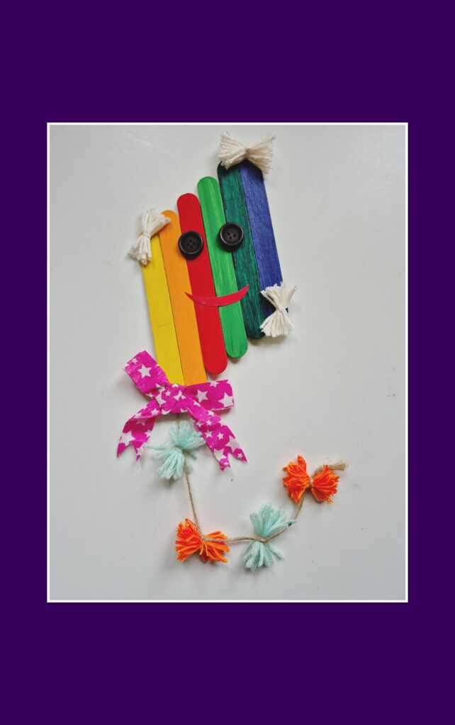 HOW TO MAKE A FLYING KIT CRAFT TO BRIGHTEN UP THE ROOM