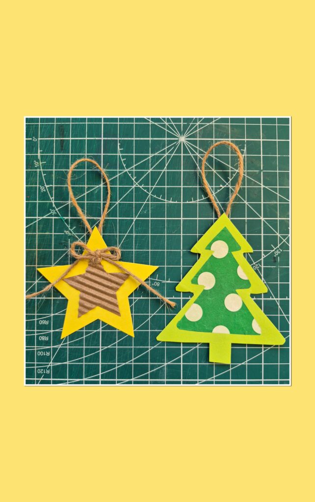 HOW TO MAKE ORIGINAL DECORATIONS FOR A CHRISTMAS TREE FROM PAPER